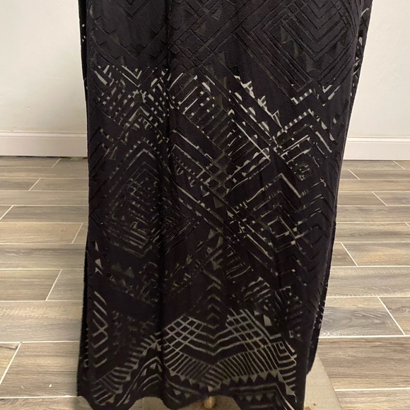 Black maxi dress with sheer bottom - Picture 4 of 5